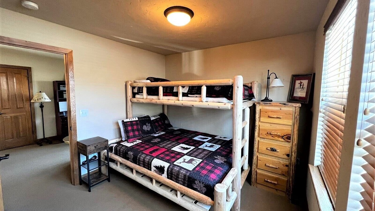 Photo of Bedroom in Silvercreek