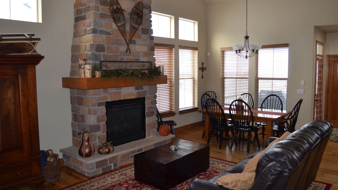 Photo of Livingroom in Silvercreek