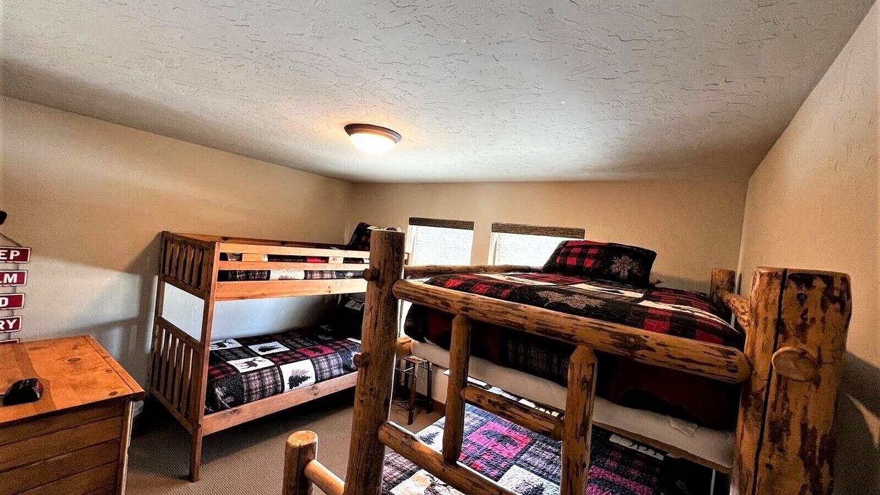 Photo of Bedroom in Silvercreek
