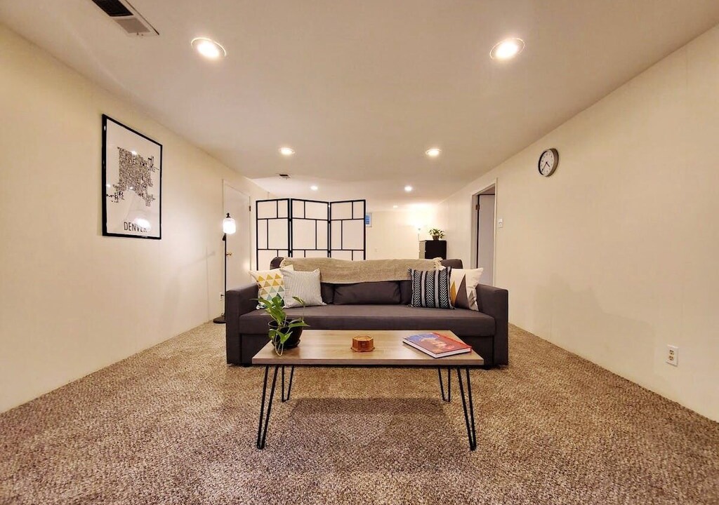 Photo of Livingroom in University
