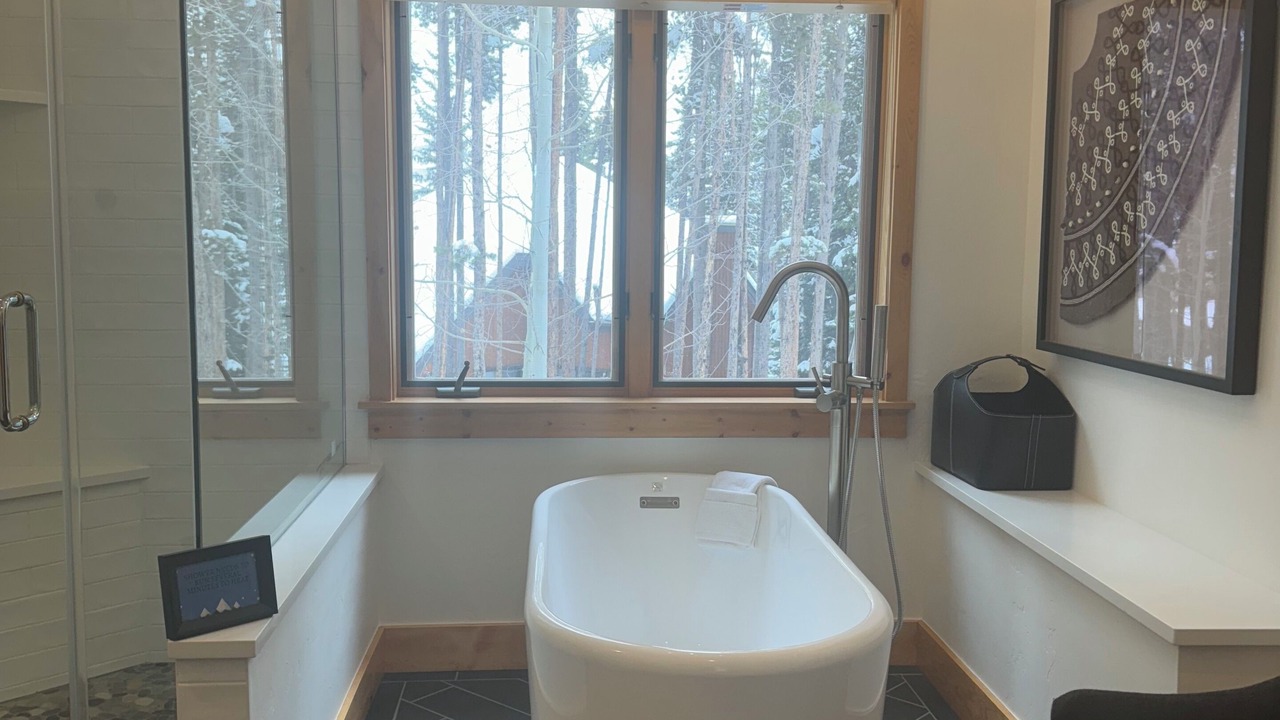 Photo of Bathroom in Warrior's Mark West