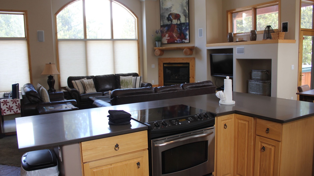 Photo of Bedroom in Three Peaks