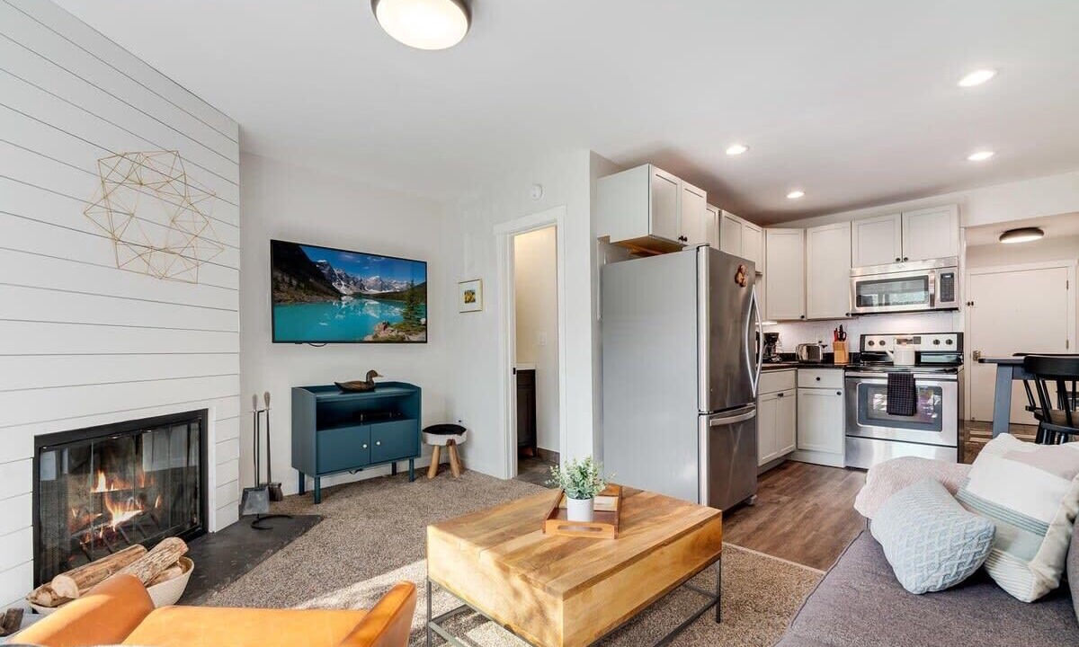 Photo of Livingroom in Historic District