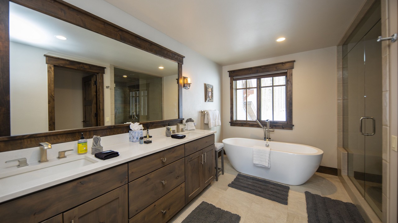 Photo of Bathroom in Corkscrew Flats