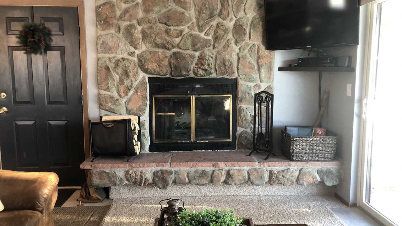 Photo of Livingroom in Fraser