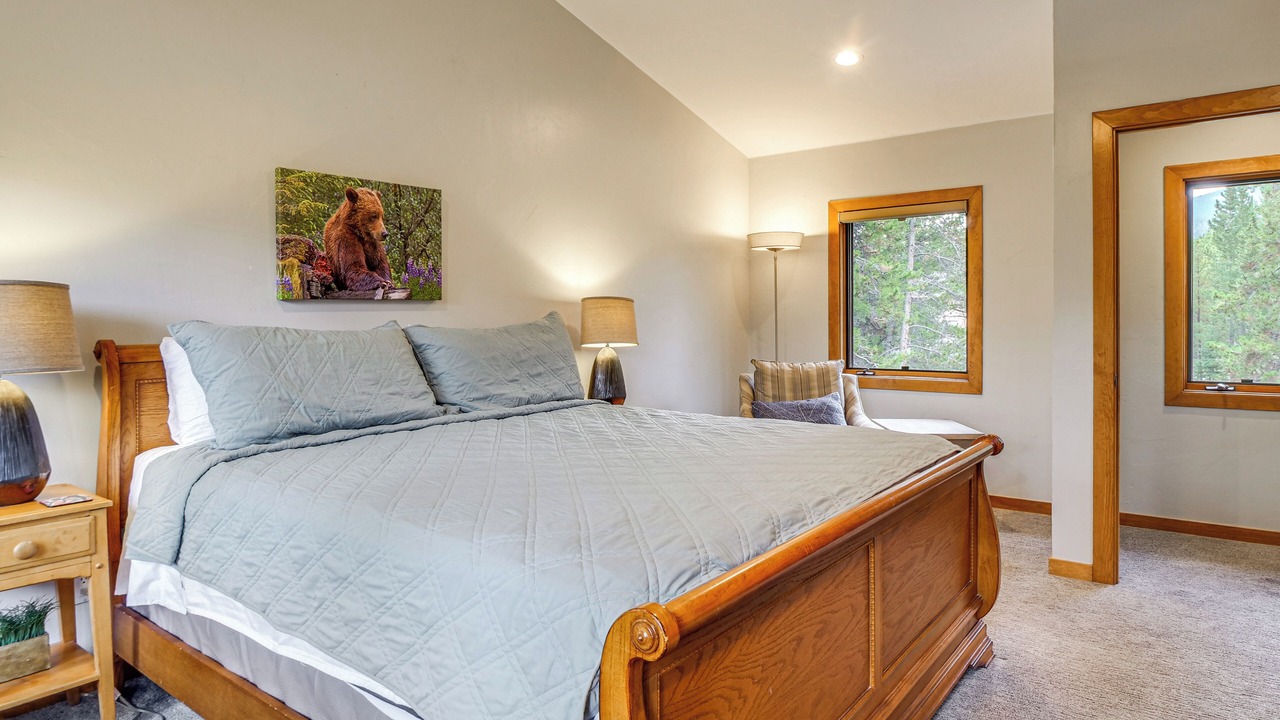 Photo of Bedroom in Breckenridge Heights