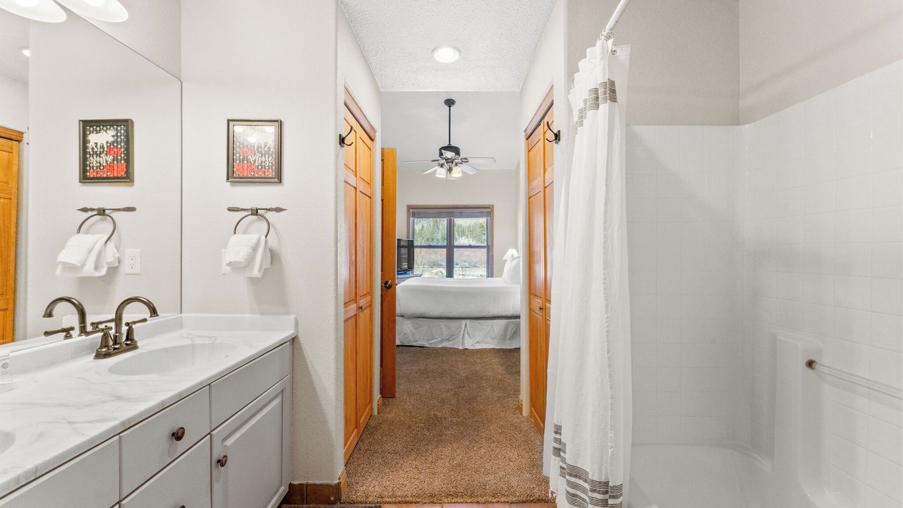 Photo of Bathroom in Mountain House