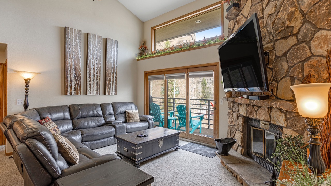 Photo of Livingroom in Mountain House