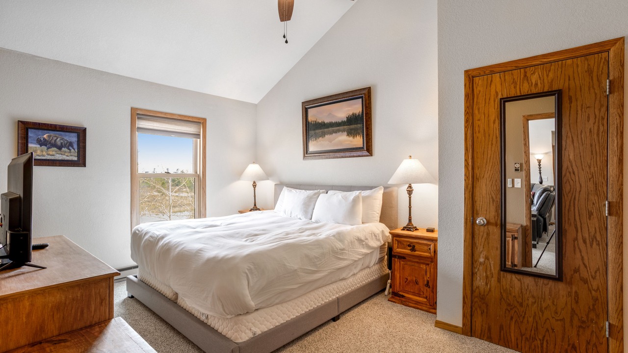 Photo of Bedroom in Mountain House