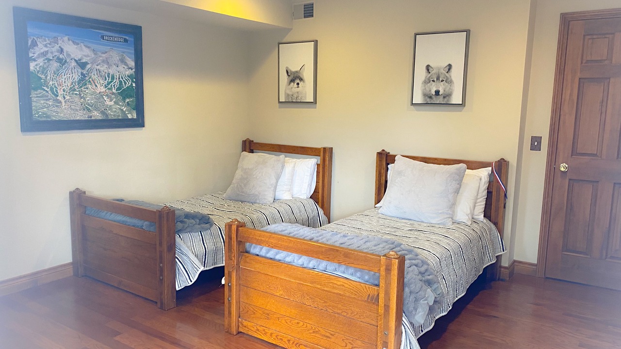 Photo of Bedroom in Forest Hills