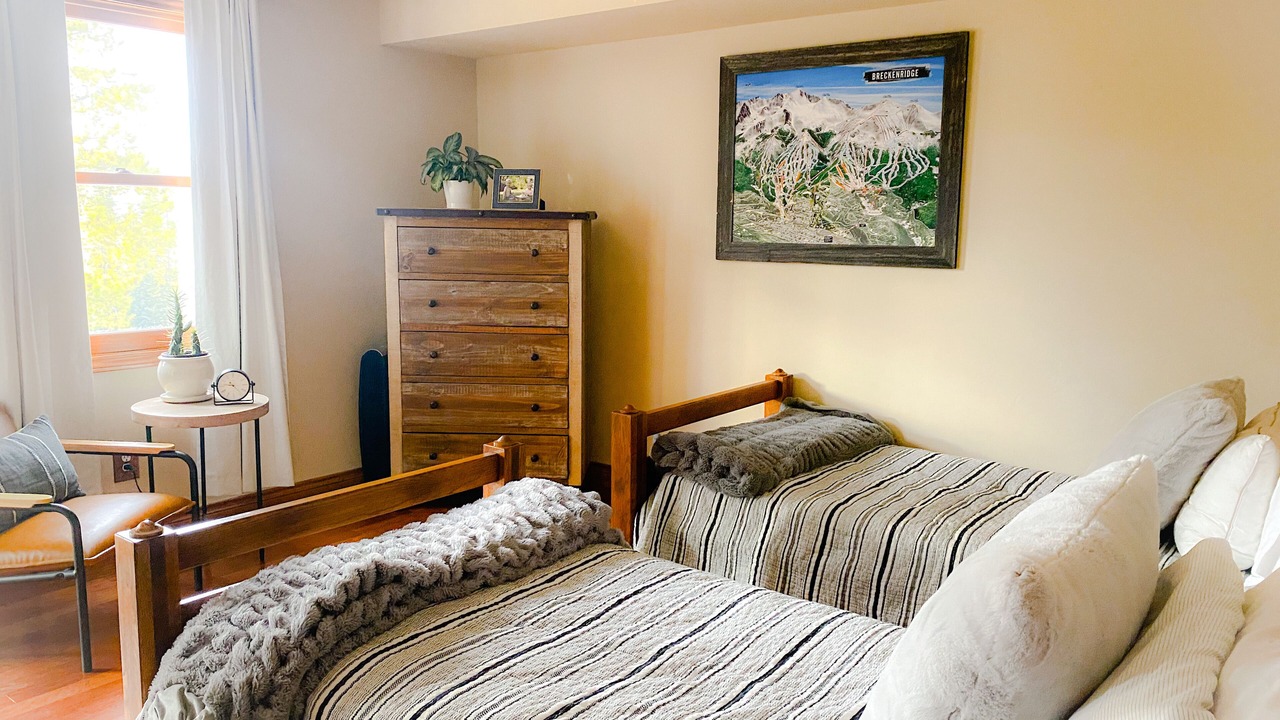Photo of Bedroom in Forest Hills