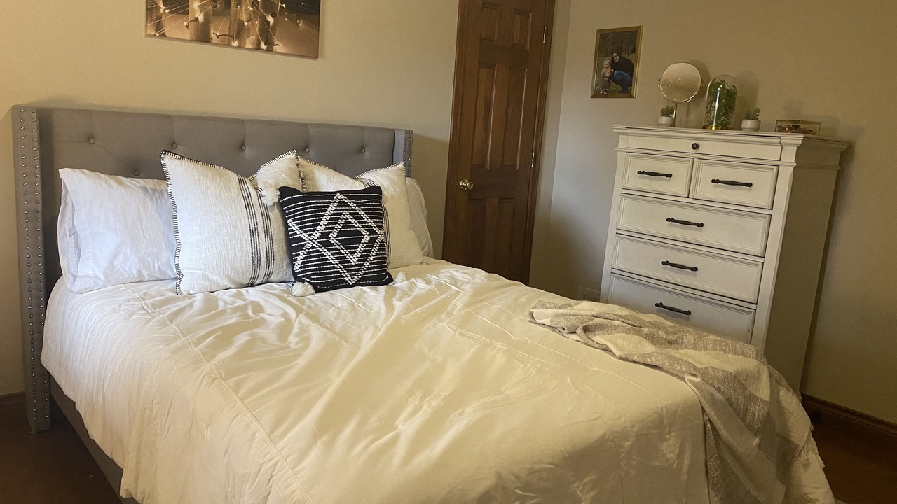 Photo of Bedroom in Forest Hills