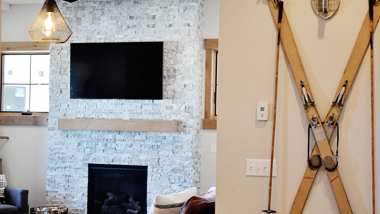 Photo of Livingroom in Fraser