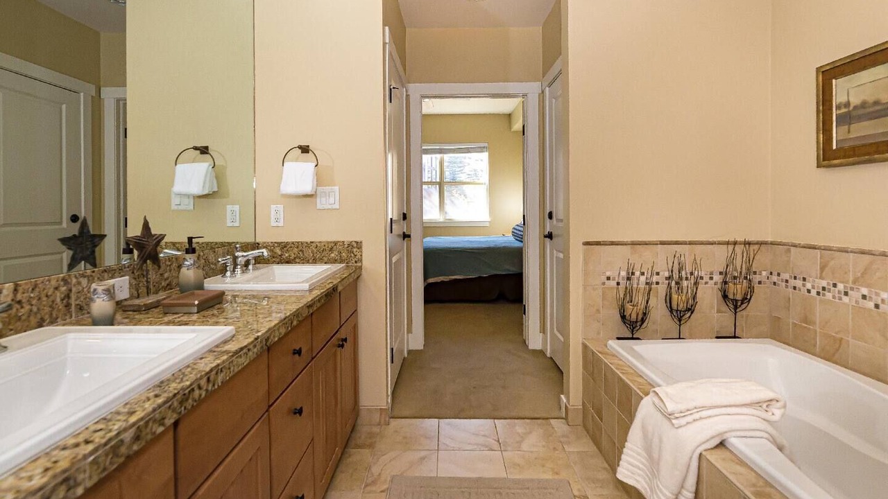 Photo of Bathroom in Silvercreek