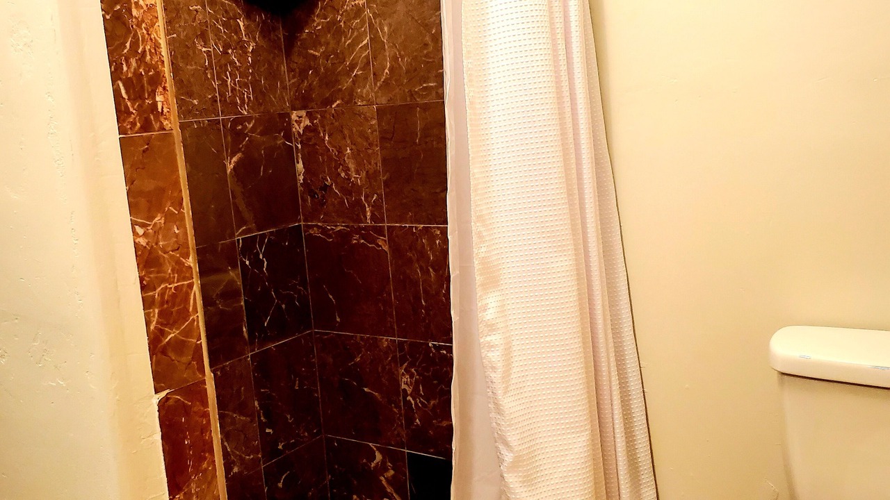 Photo of Bathroom in Silt
