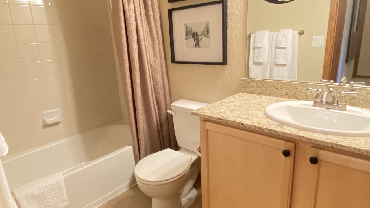 Photo of Bathroom in Rendezvous