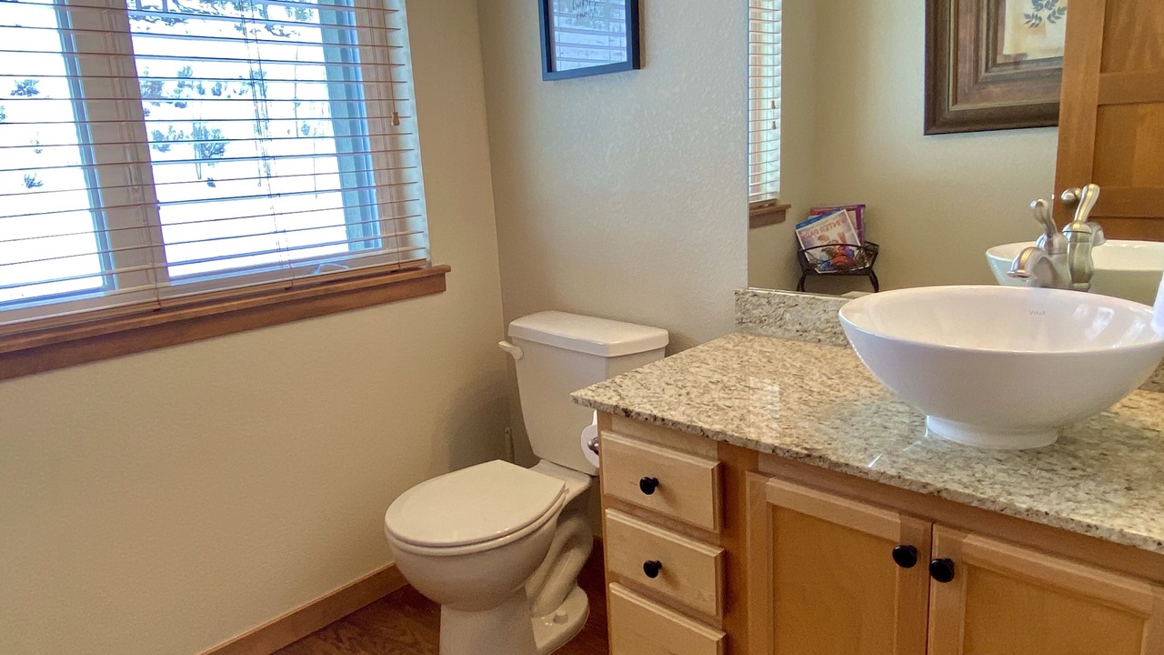 Photo of Bathroom in Rendezvous