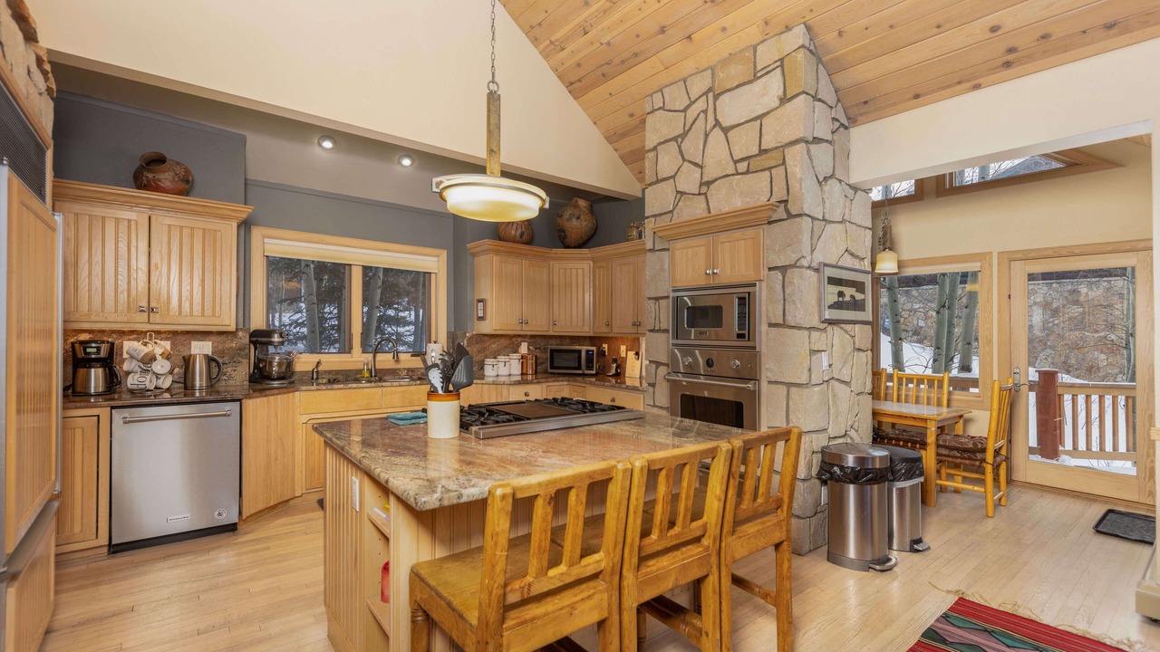 Photo of Kitchen in Warrior's Mark West
