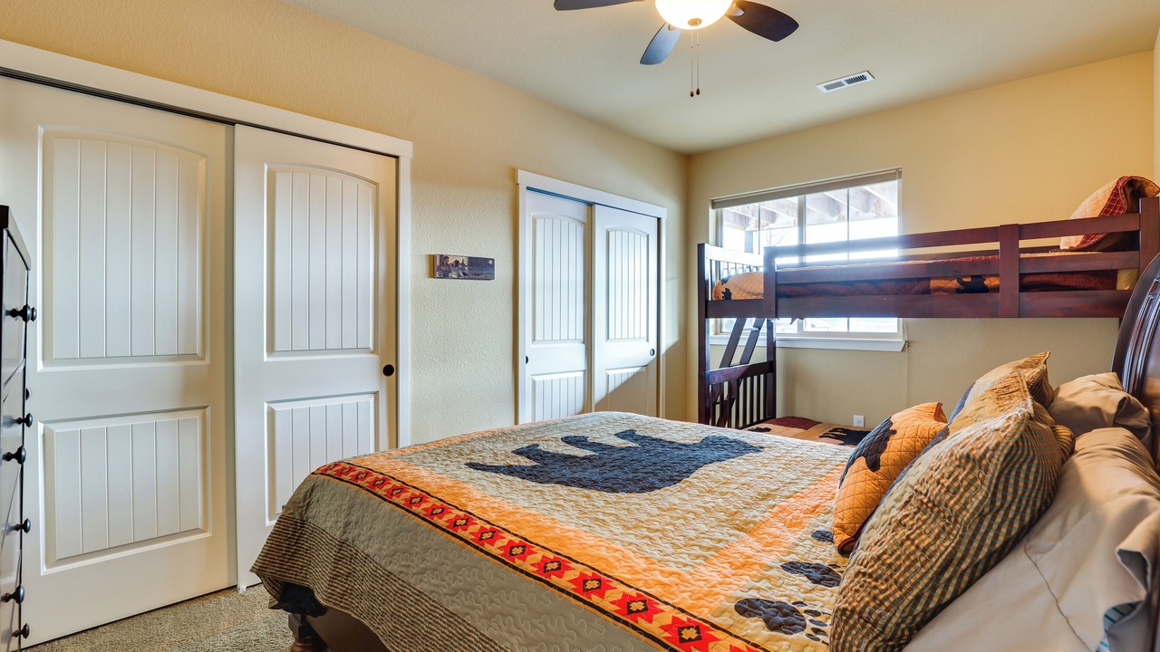 Photo of Bedroom in Silvercreek
