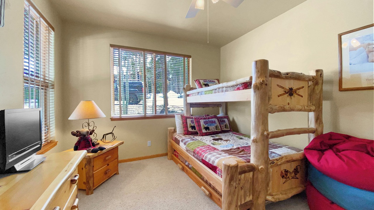 Photo of Bedroom in Warrior's Mark West