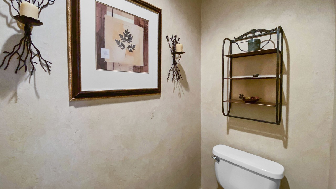 Photo of Bathroom in Warrior's Mark West
