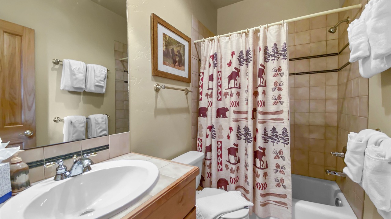 Photo of Bathroom in Warrior's Mark West