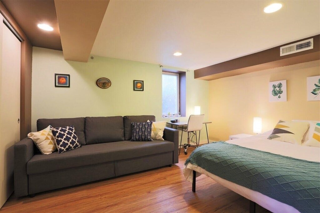Photo of Livingroom in University