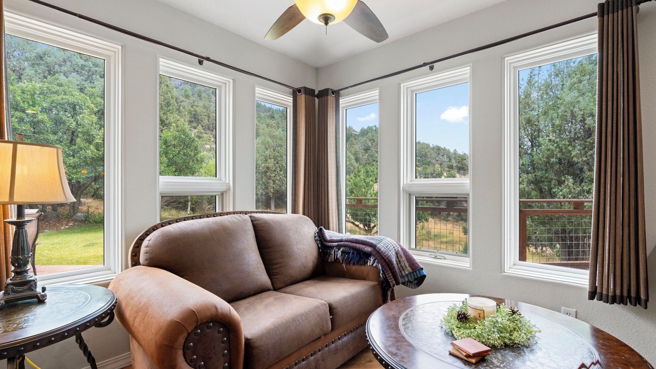 Photo of Livingroom in Hermosa
