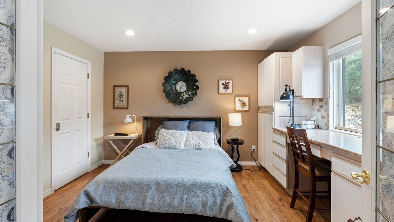 Photo of Bedroom in Hermosa
