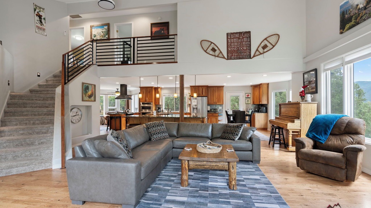 Photo of Livingroom in Hermosa