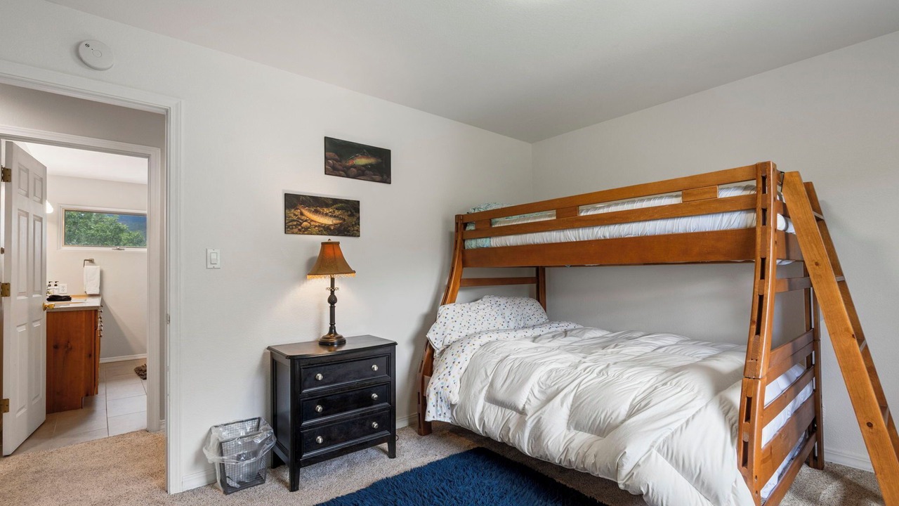 Photo of Bedroom in Hermosa
