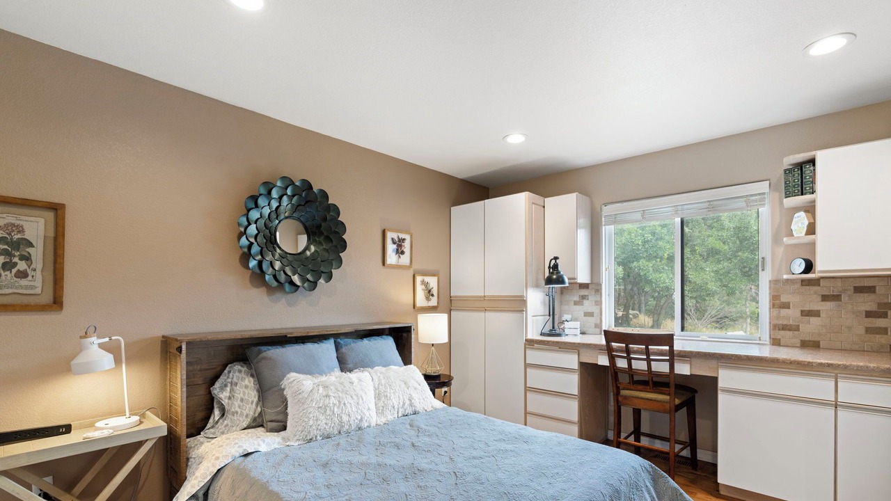 Photo of Bedroom in Hermosa
