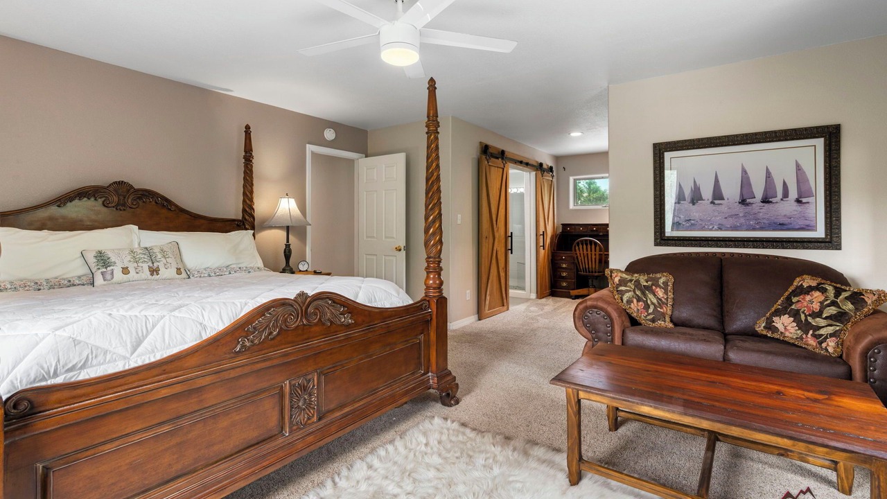 Photo of Bedroom in Hermosa
