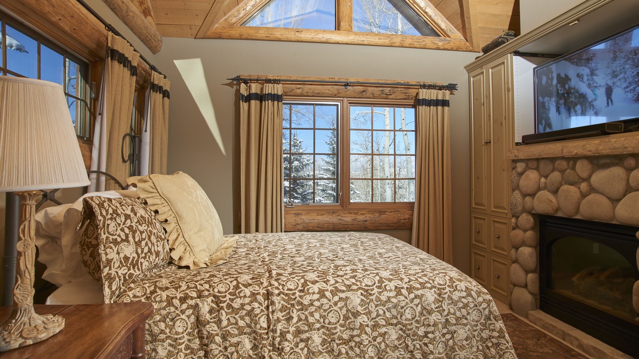 Photo of Livingroom in Snowmass Village