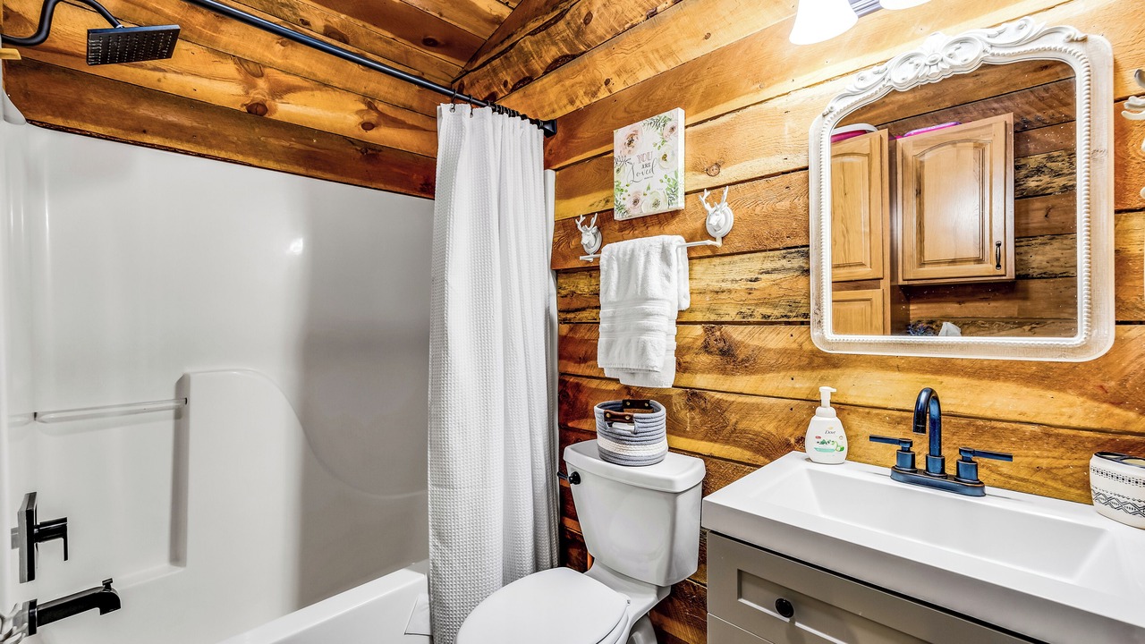 Photo of Bathroom in Divide