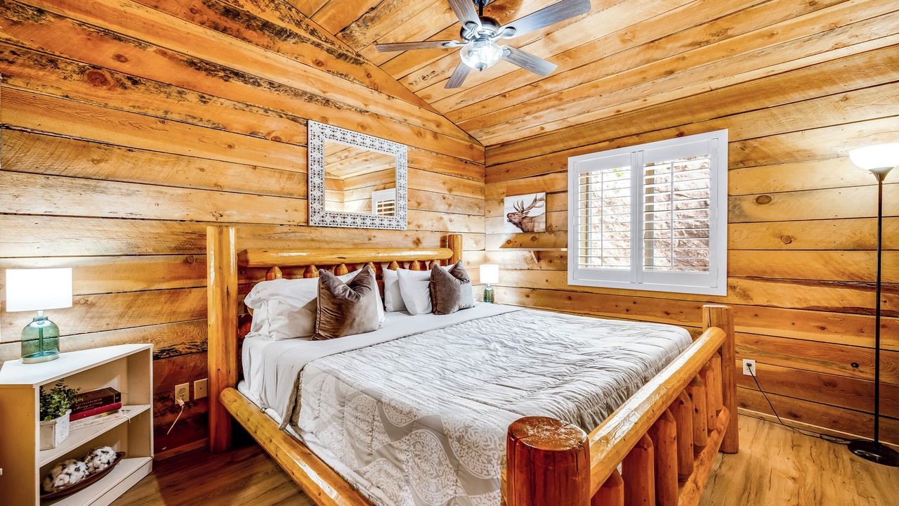 Photo of Bedroom in Divide