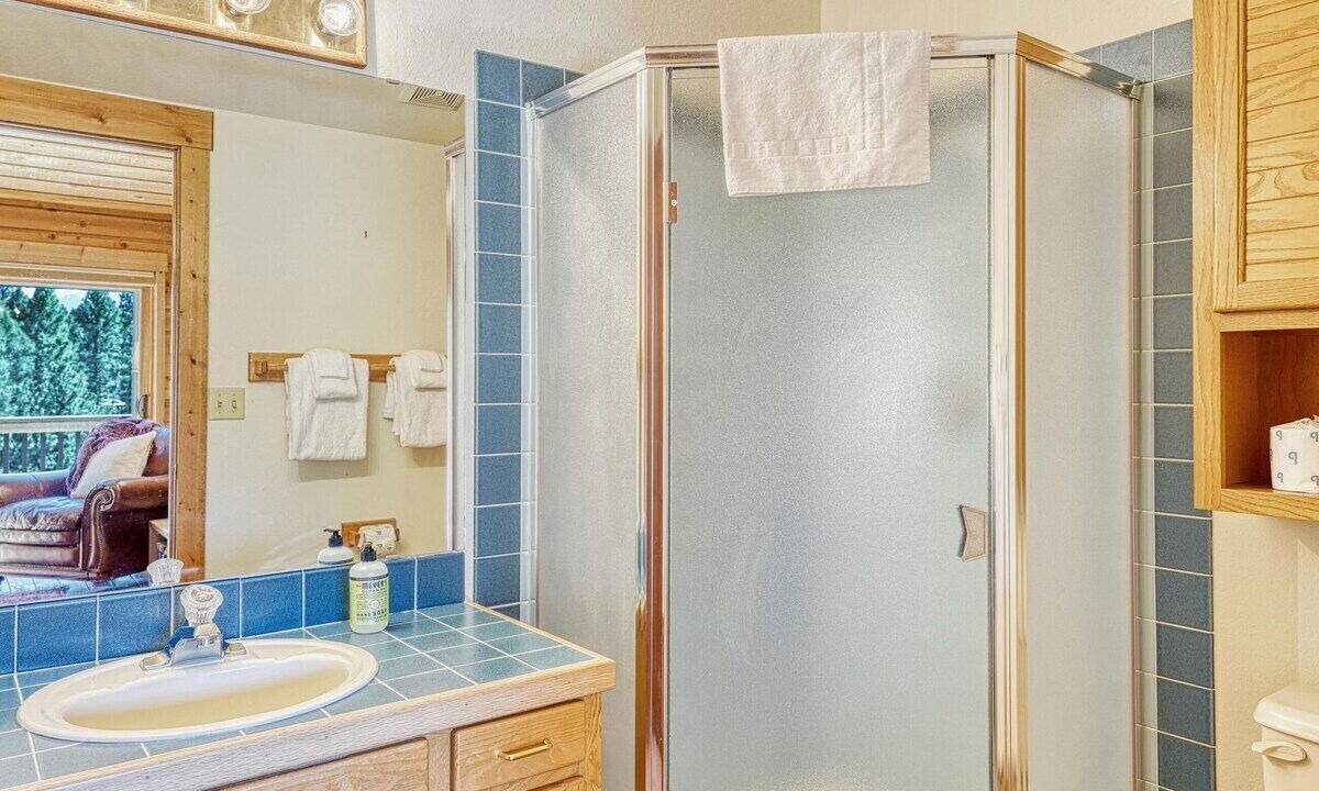 Photo of Bathroom in Woodland Park