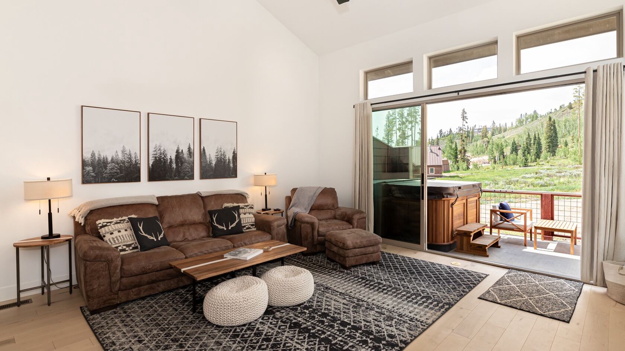 Photo of Livingroom in Rendezvous