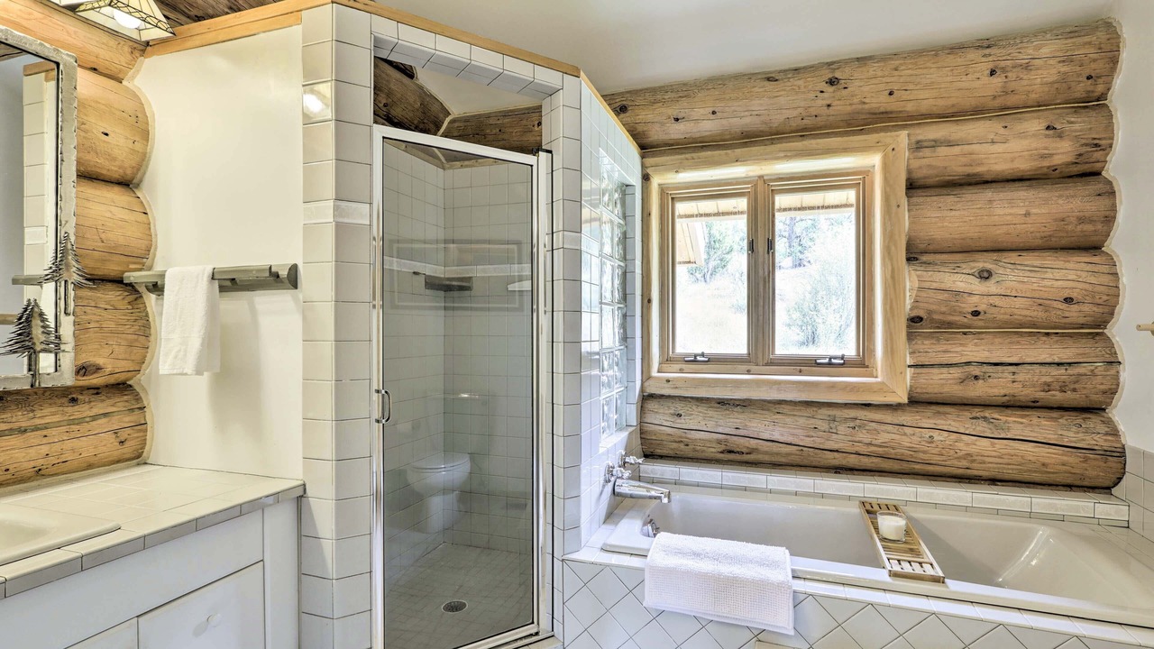 Photo of Bathroom in Glenwood Springs