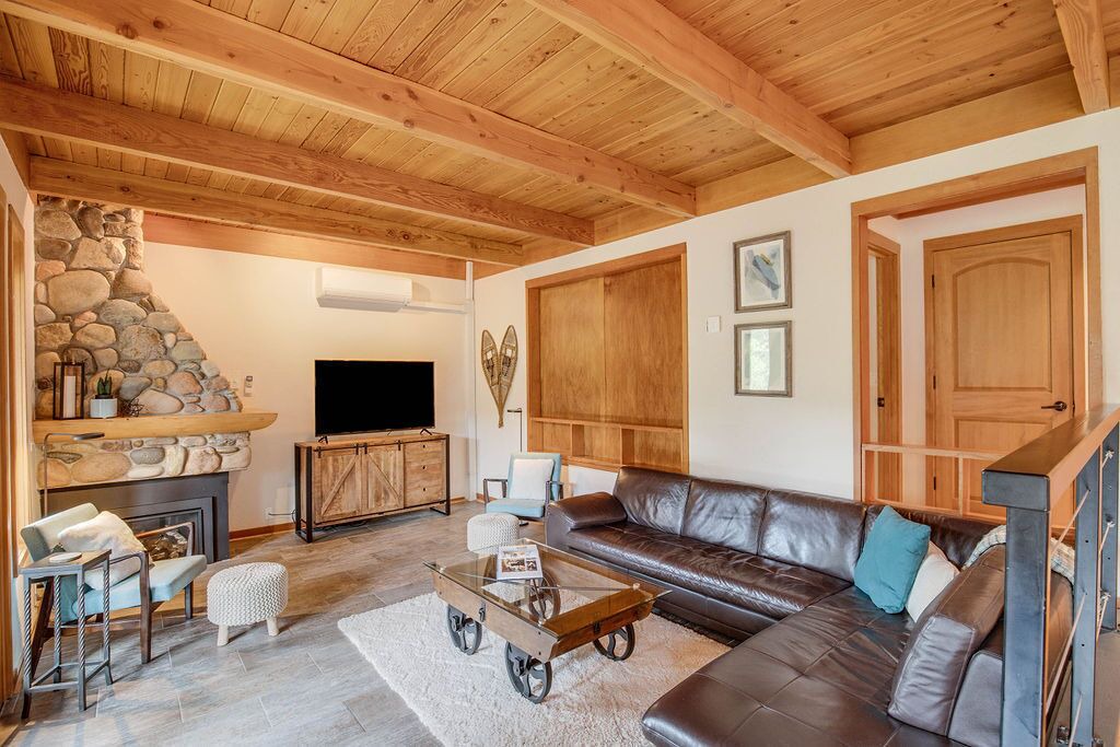 Photo of Livingroom in Keystone