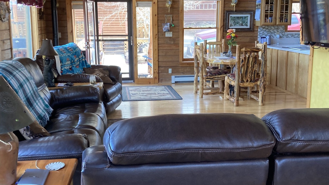 Photo of Livingroom in Collbran