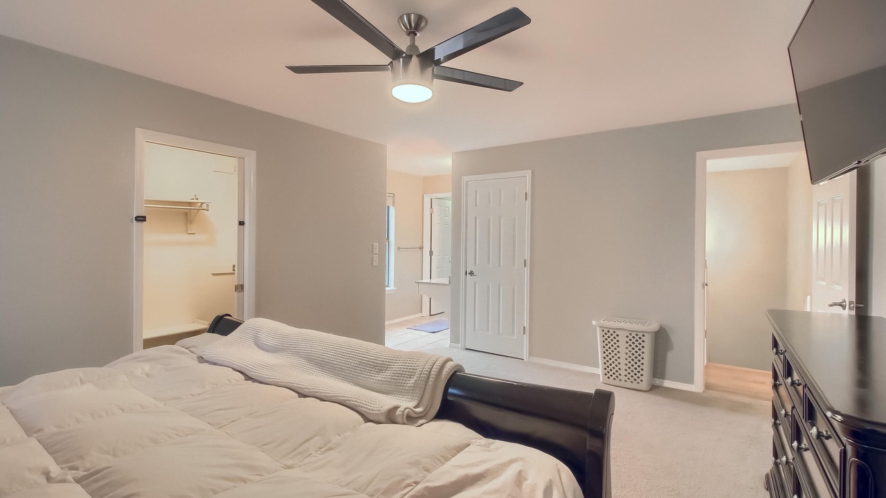 Photo of Bedroom in Columbine Valley