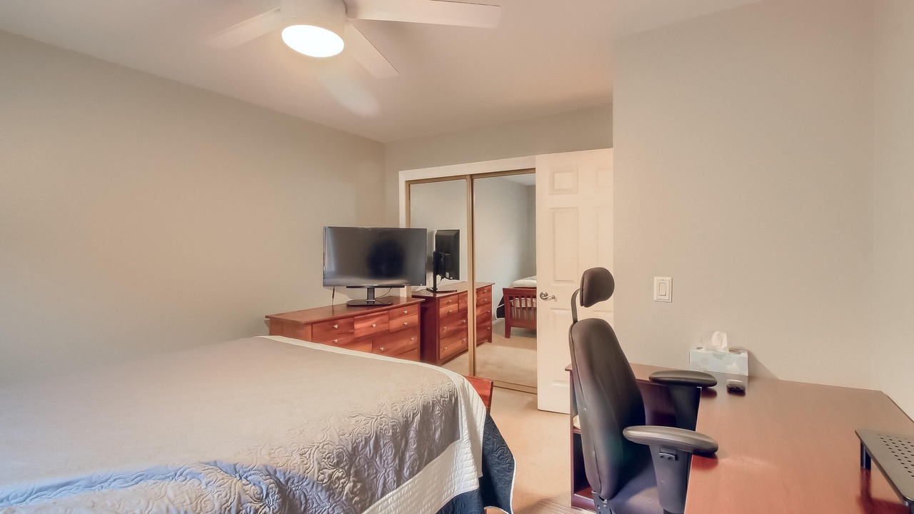 Photo of Bedroom in Columbine Valley