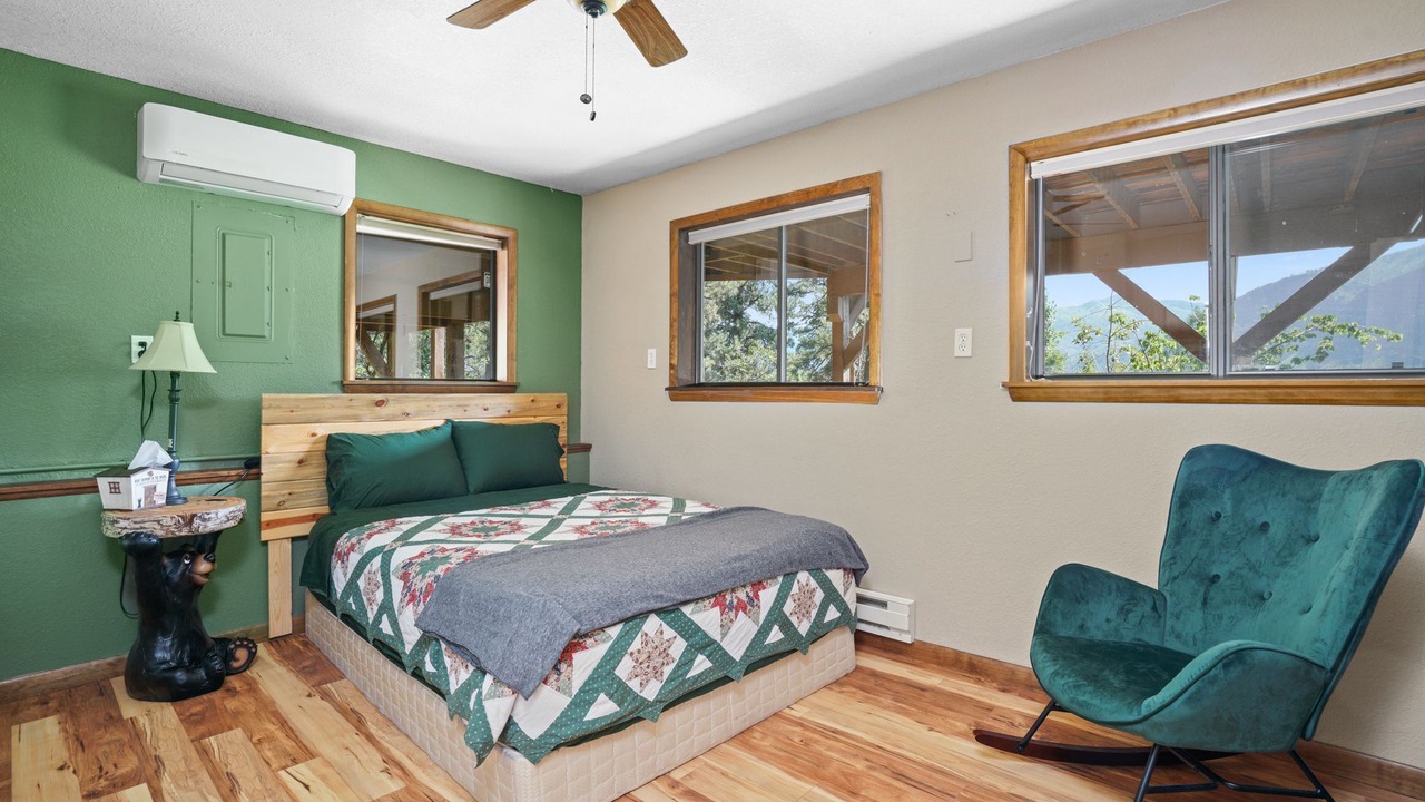Photo of Bedroom in Trimble