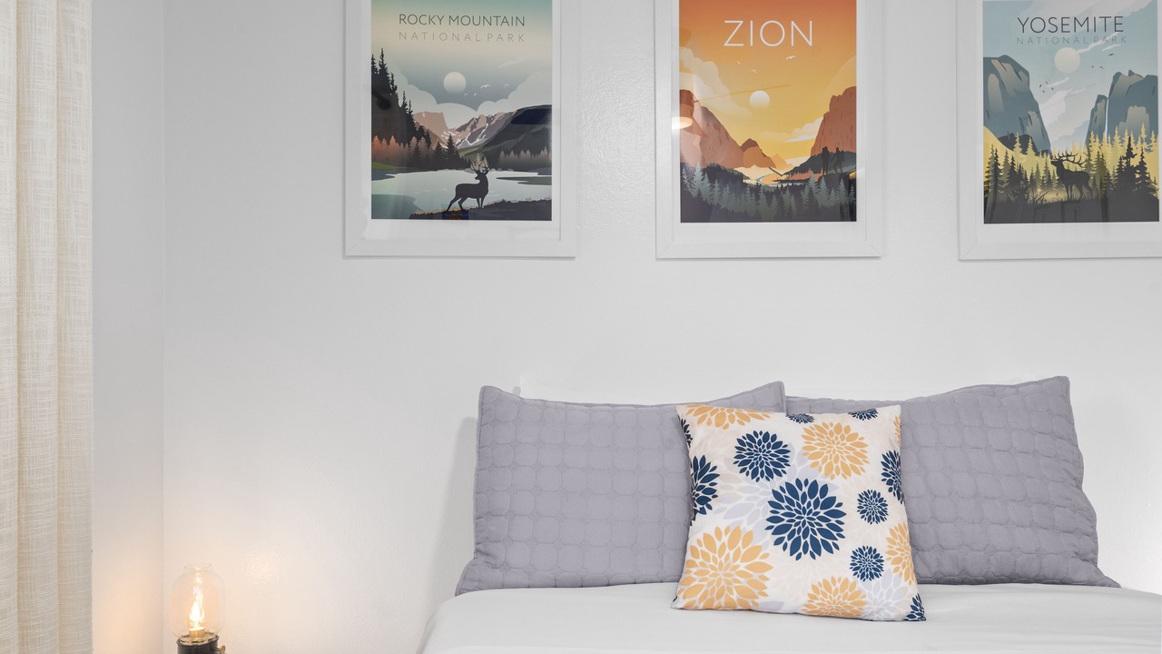Photo of Bedroom in Columbine Valley