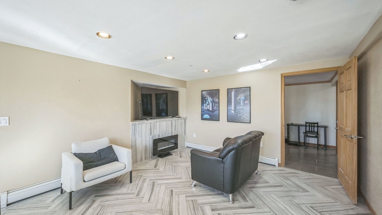 Photo of Livingroom in Castle Rock