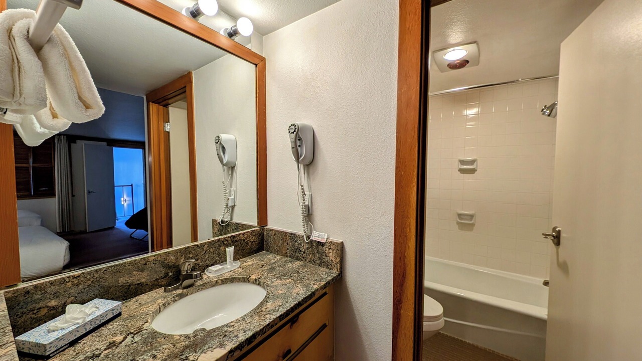 Photo of Bathroom in Lakeside Village