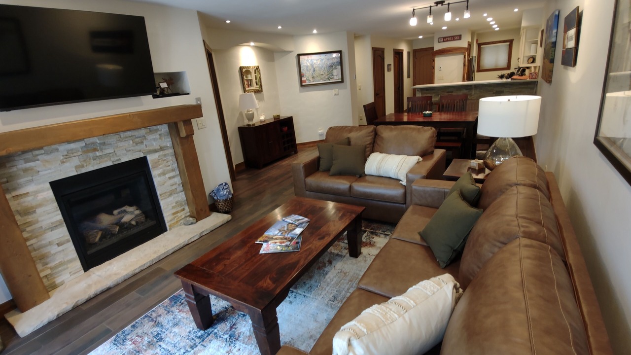 Photo of Livingroom in Historic District