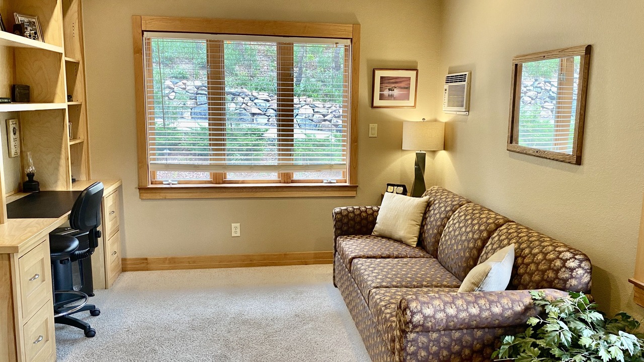 Photo of Livingroom in Palmer Lake