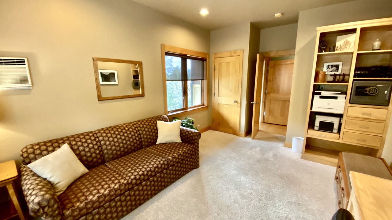 Photo of Livingroom in Palmer Lake